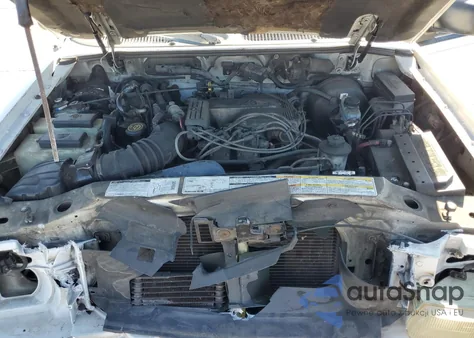 1999 Ford Explorer z USA, uszkodzony, nr VIN 1FMDU32P2XZA60512